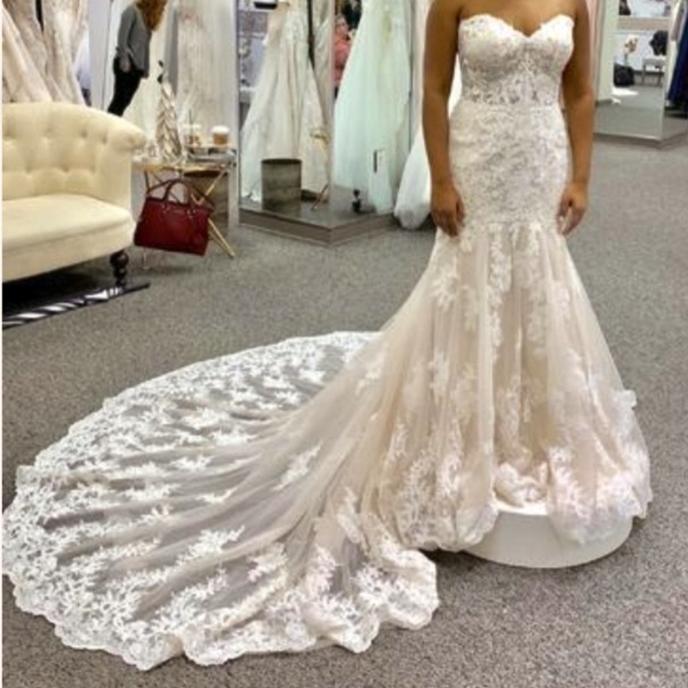 NWT Essense of Australia D2042 Wedding Dress Sz 12